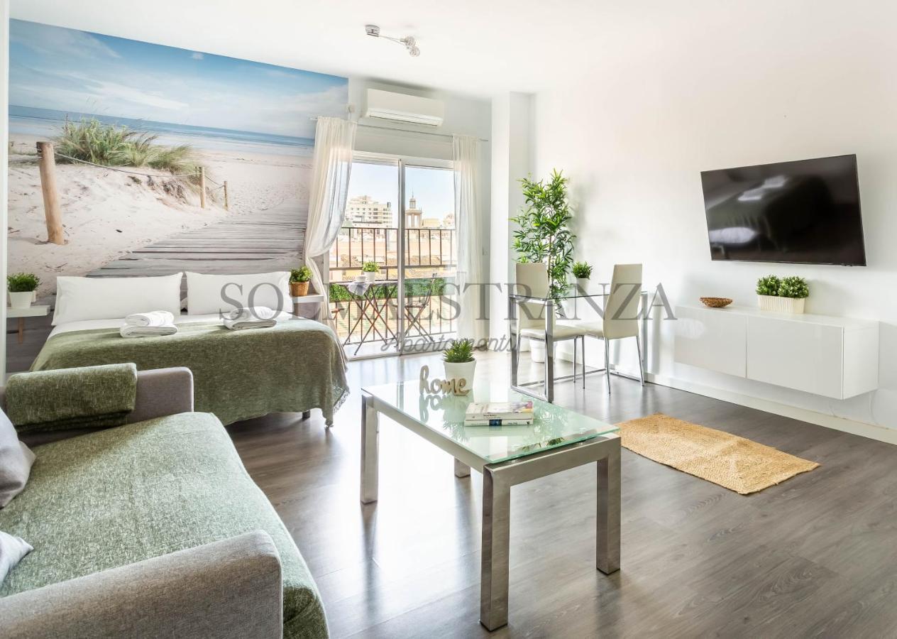 Atarazanas Apartment By Sol Maestranza มาลากา ภายนอก รูปภาพ