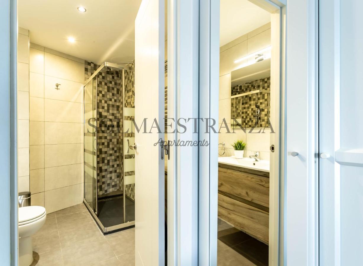 Atarazanas Apartment By Sol Maestranza มาลากา ภายนอก รูปภาพ